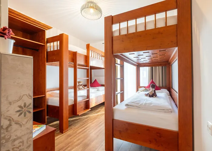 Hotel Krone Tirol